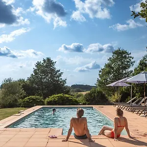 au-mas-des-calmettes.midi-pyreneeshotels.com/